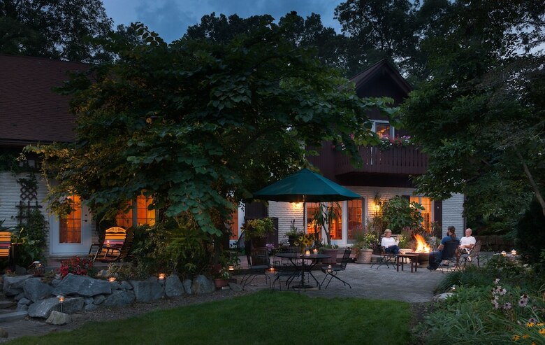 Swiss Woods Bed And Breakfast Inn