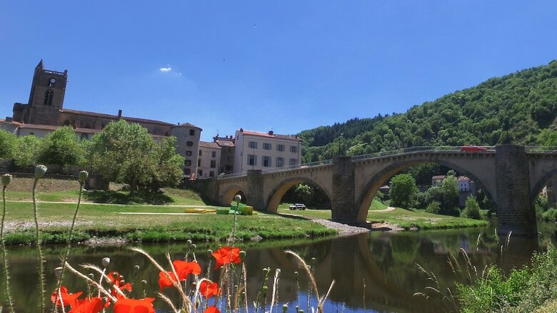 Vvf Villages "les Gorges de L'allier" Lavo�te-chilhac