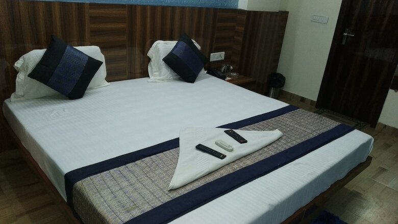 Hotel Jhanvi Palace