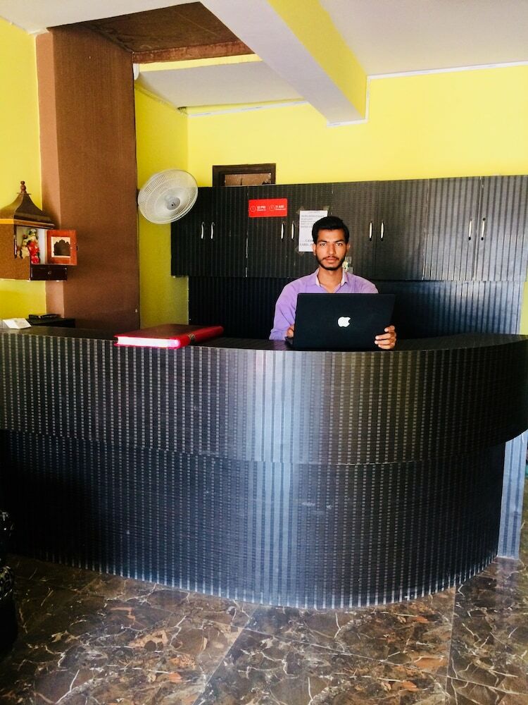 Hotel Jhanvi Palace