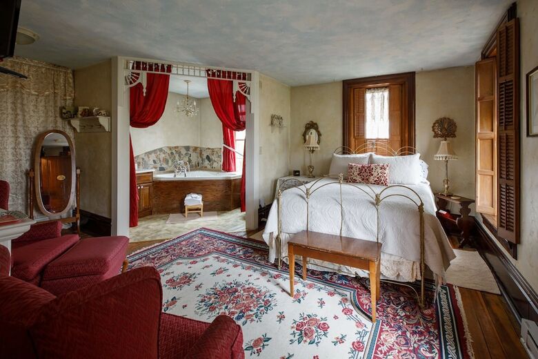 Kimmell House Inn Bed And Breakfast