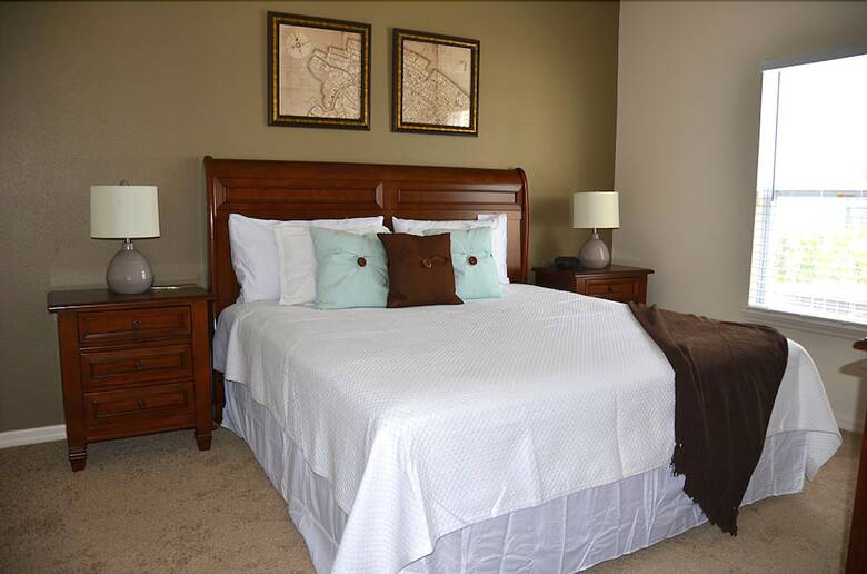 Villa Andrade - Lucaya Village