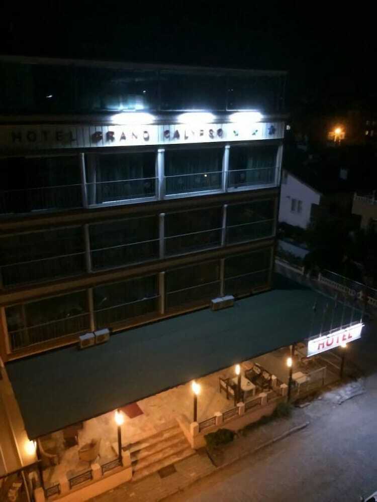 Grand Calypso Hotel