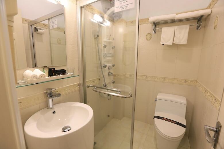 Hotel Khach San Tuong VI
