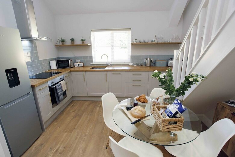 The Granary And Teals Den At Carters Barn Farm
