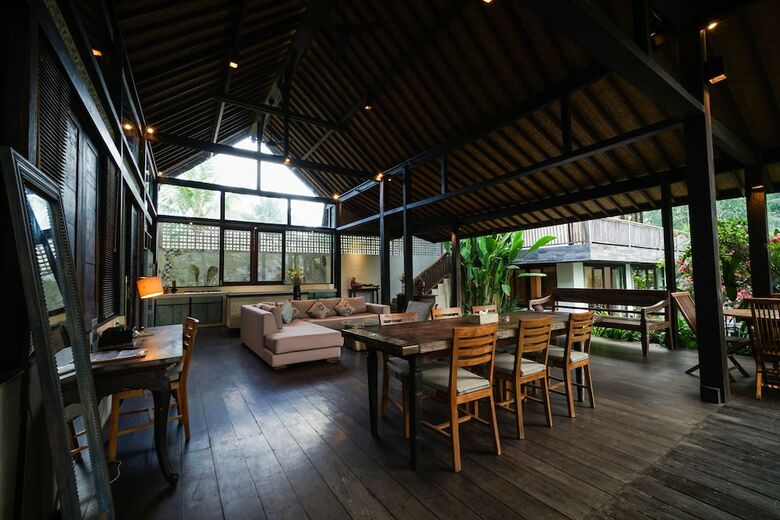 Hotel Surya Kembar Villas