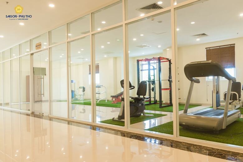 Sai Gon Phu Tho Hotel