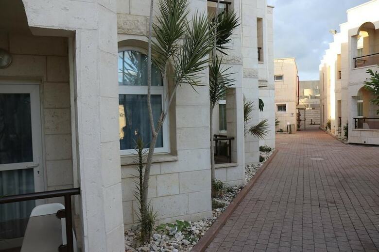 Acco Beach Hotel