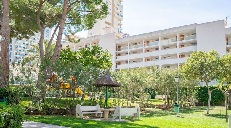 Apartamentos Playmon Park