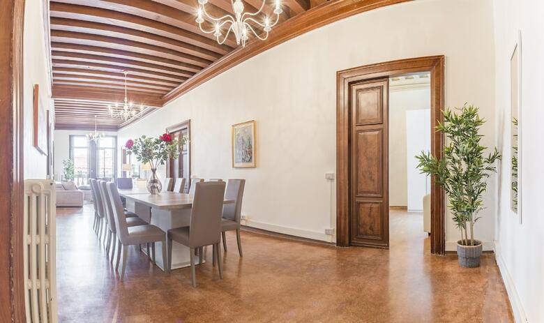 Riva Palace Apartments