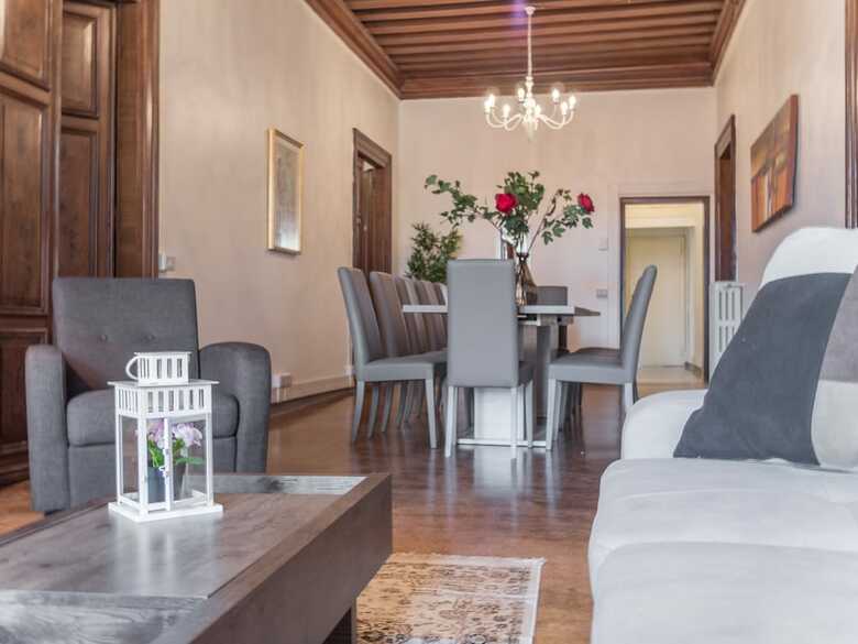 Riva Palace Apartments