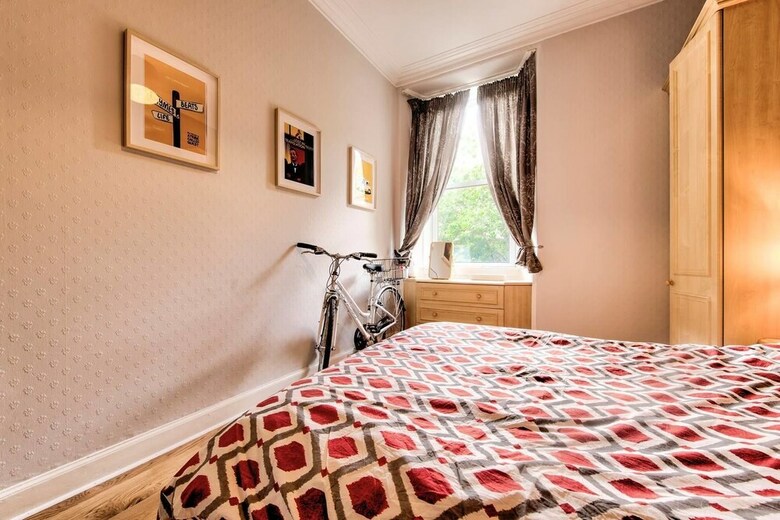 Bright And Airy Apartment In Canonmills