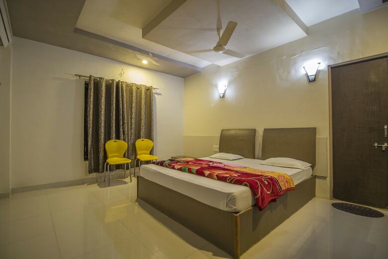 Hotel Yogiraj Palace