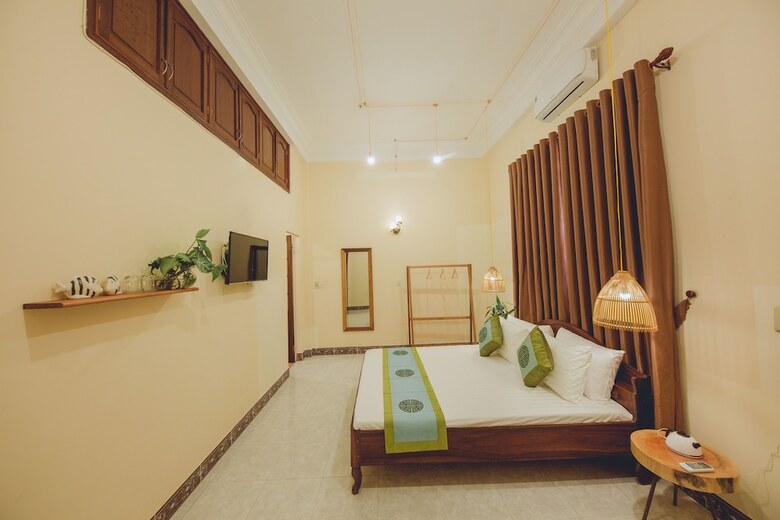 Hotel Purple Hue Bnb