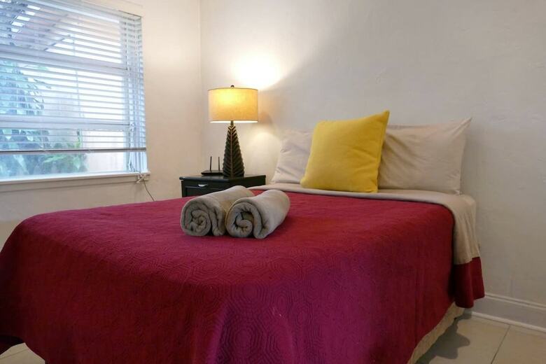 Tropical Charmer Coral Gables Apartment