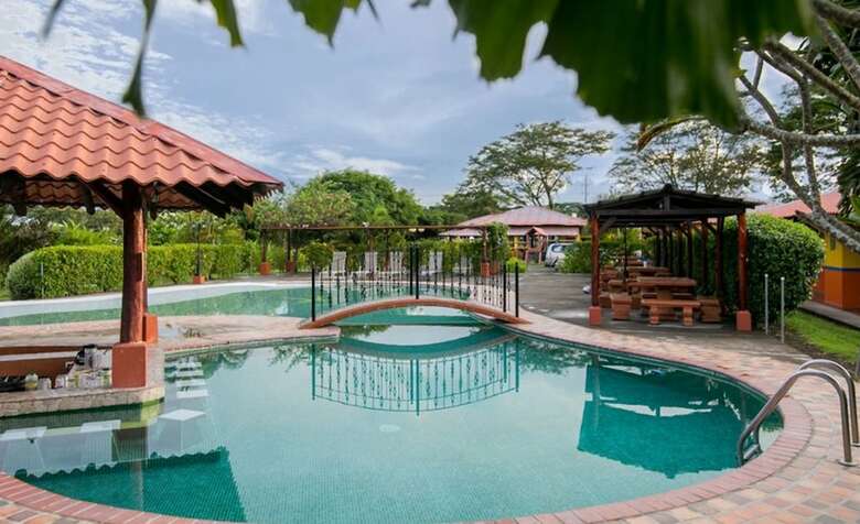 Hotel Rancho Le�n