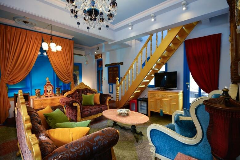 Hotel Chikan West Homestay