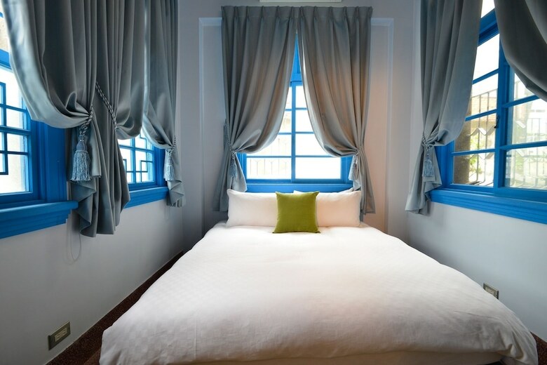 Hotel Chikan West Homestay