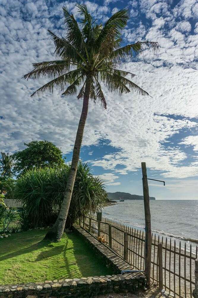 Oceanview Guest House By Hangout Beach & Resort