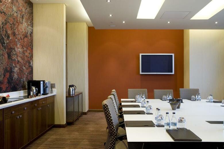 Hotel Sandton Sun