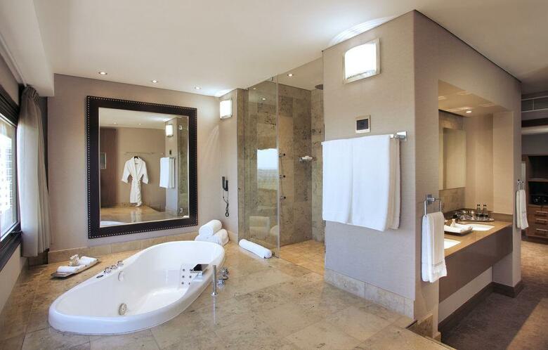 Hotel Sandton Sun