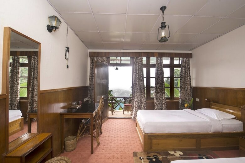 Hotel Teen Taley