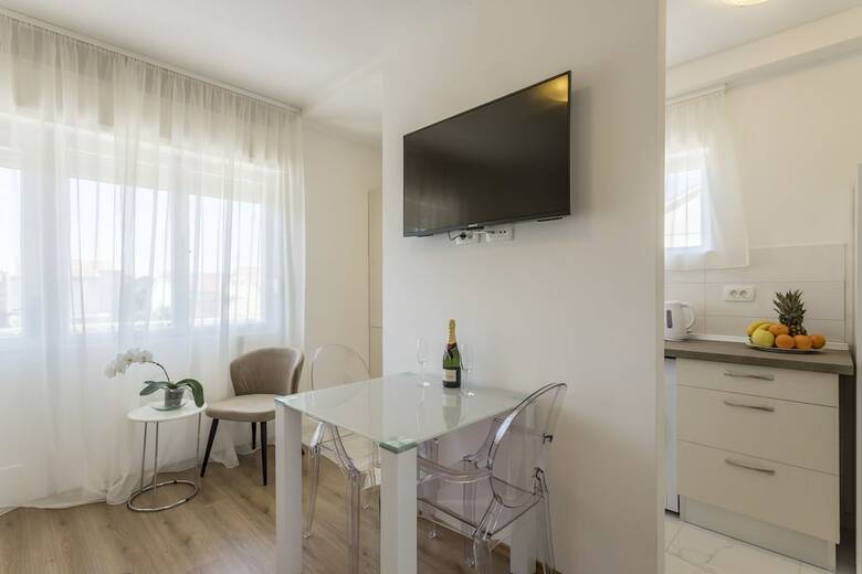 Mise Luxury Apartments