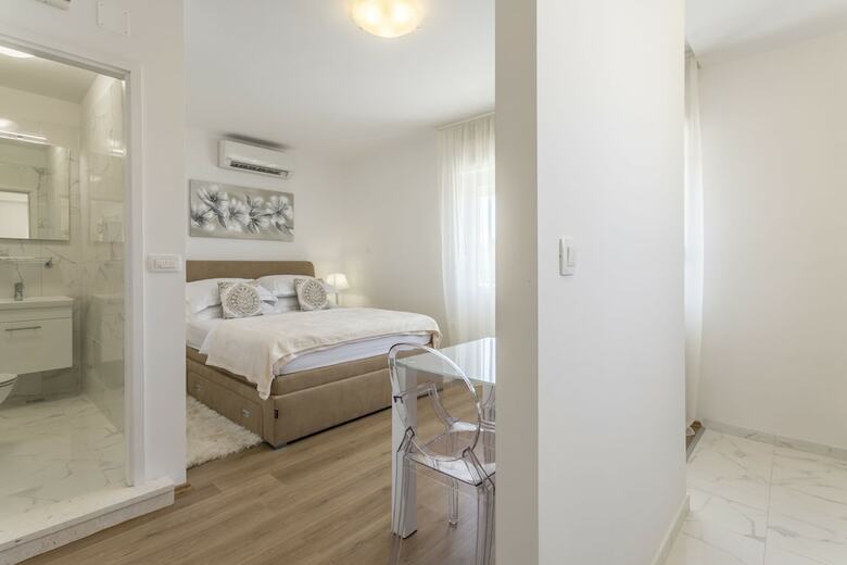 Mise Luxury Apartments