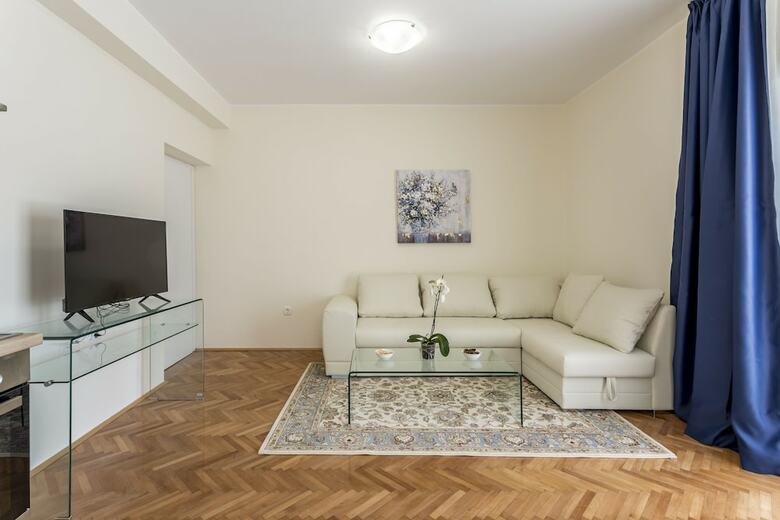 Mise Luxury Apartments