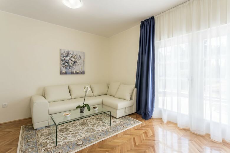 Mise Luxury Apartments