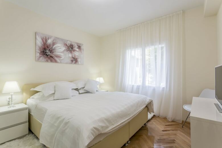 Mise Luxury Apartments