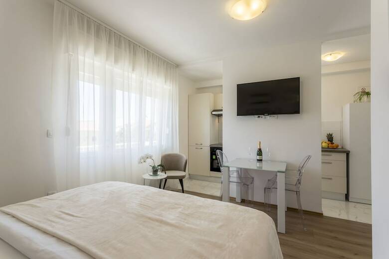 Mise Luxury Apartments