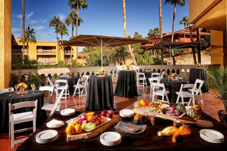 Hotel Pointe Hilton Tapatio Cliffs Resort