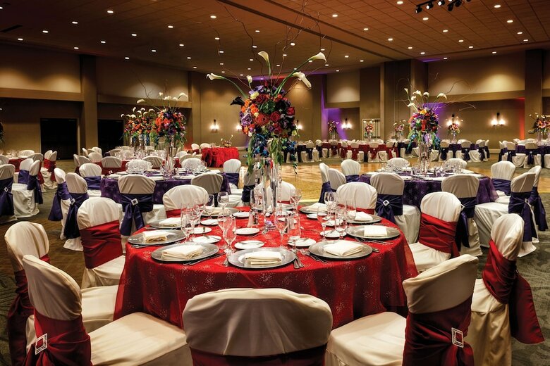 Hotel Pointe Hilton Tapatio Cliffs Resort