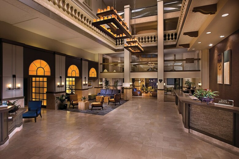 Hotel Pointe Hilton Tapatio Cliffs Resort