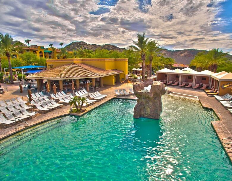Hotel Pointe Hilton Tapatio Cliffs Resort