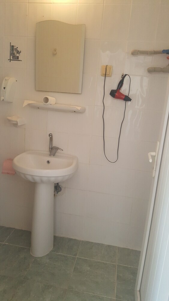 Hotel Bayrakli Otel