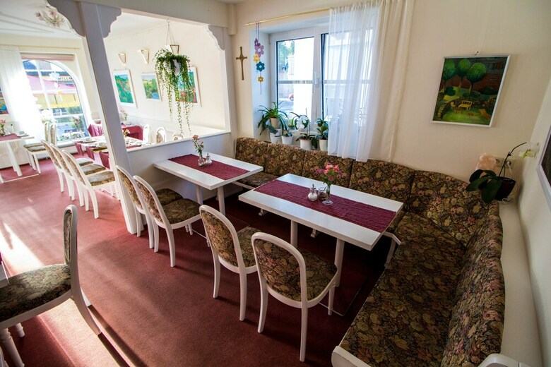 B�ckerei-caf� & Pension Estenfeld
