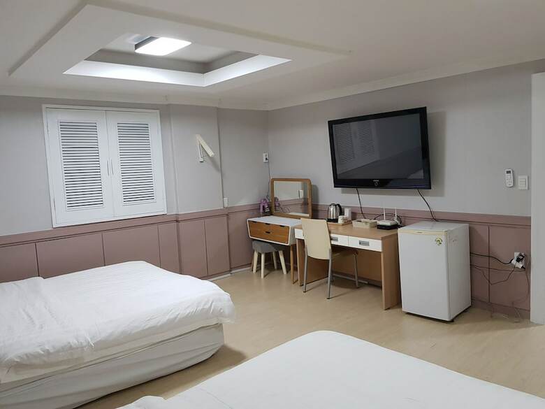 Gyeong's Family Hotel