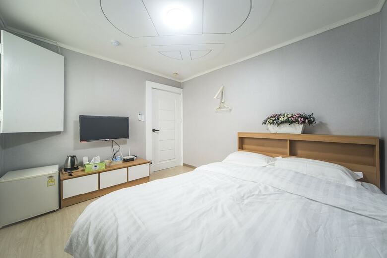 Gyeong's Family Hotel