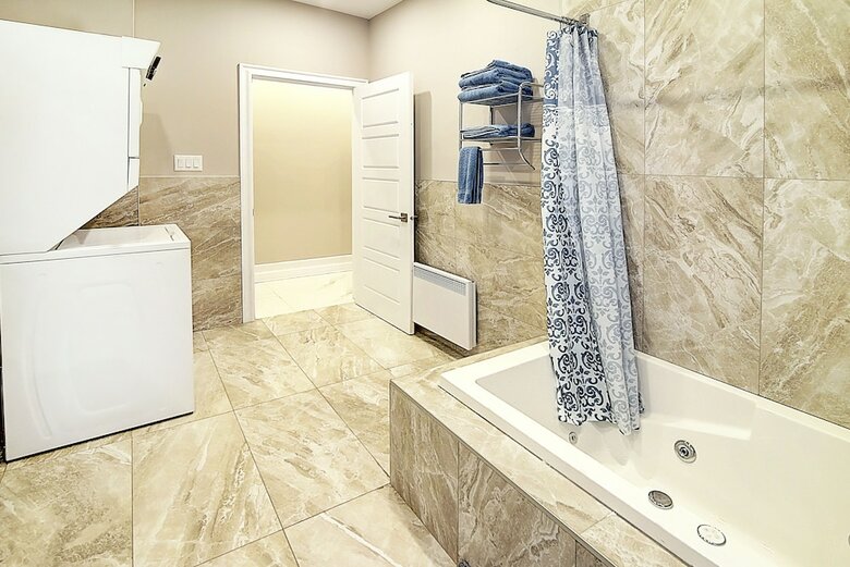 Apartamentos Plateau Prime Suite Plus A.c. Parking