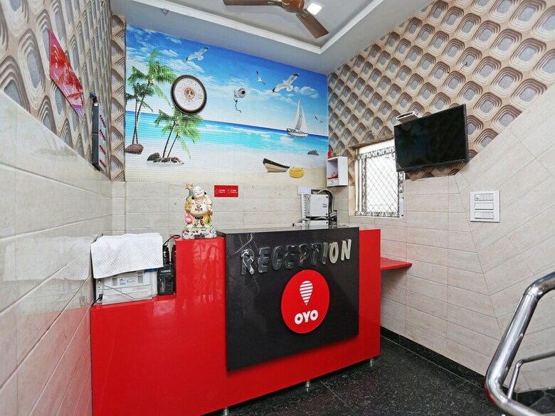 Oyo 13576 Hotel Residency