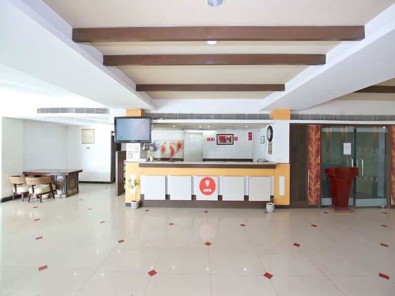 Oyo 13876 AA Hotel And Resorts