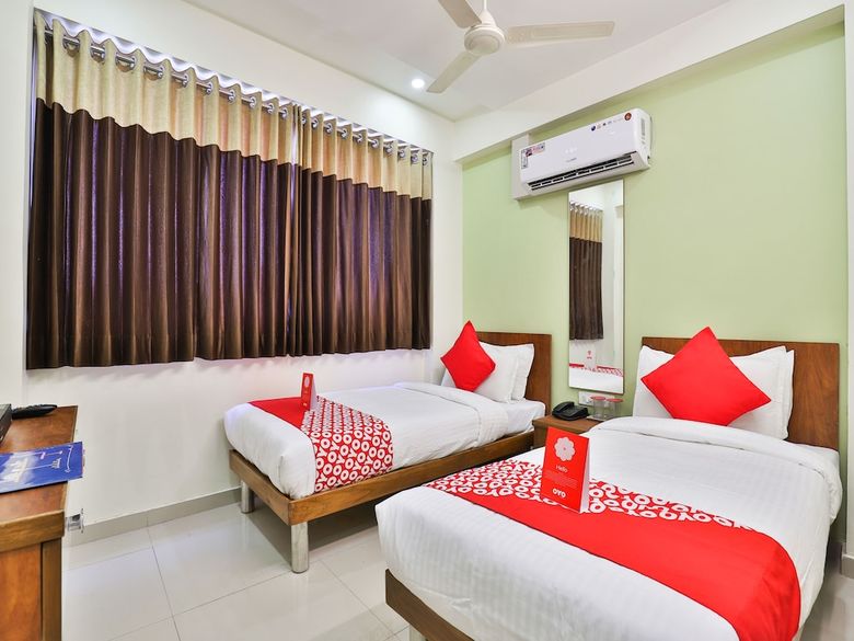 Hotel Oyo 15417 Red Rose