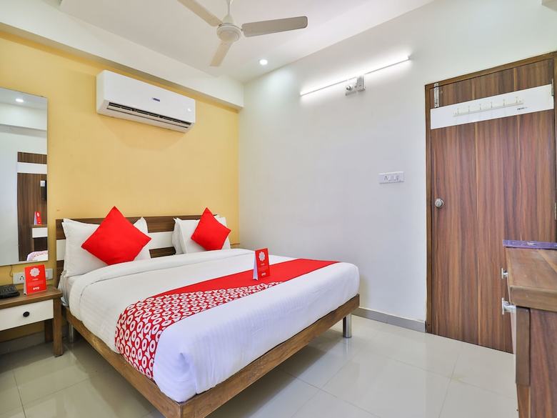 Hotel Oyo 15417 Red Rose