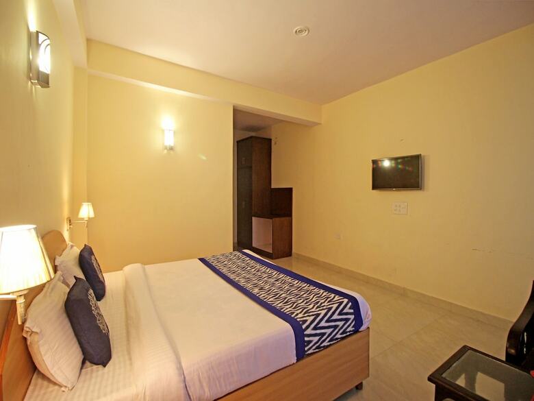 Oyo 14958 Hotel Purnima