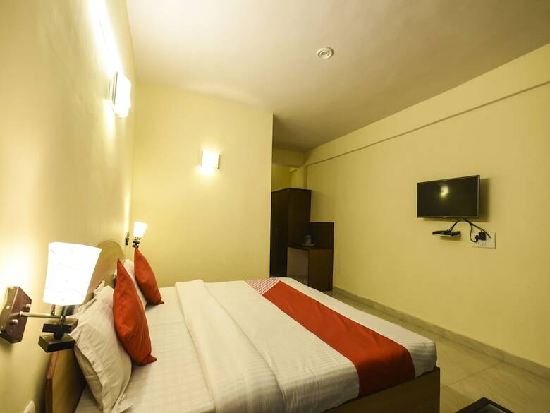 Oyo 14958 Hotel Purnima