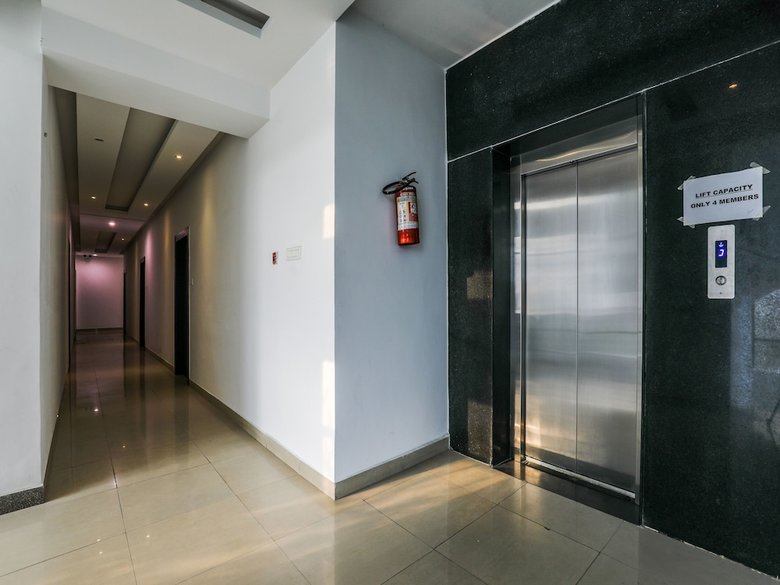 Hotel Oyo 14504 The Conclave