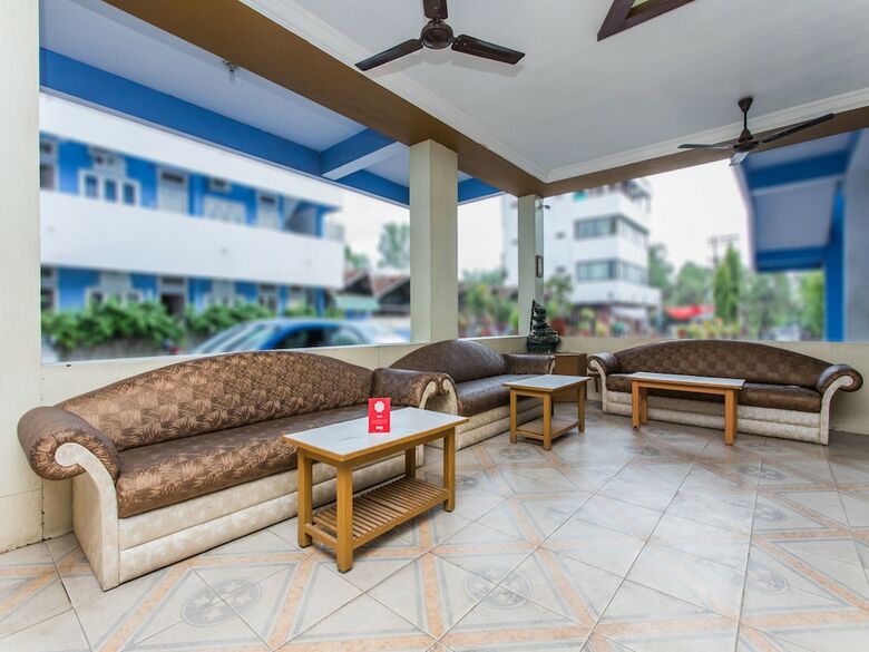 Oyo 15401 Hotel Surana Palace