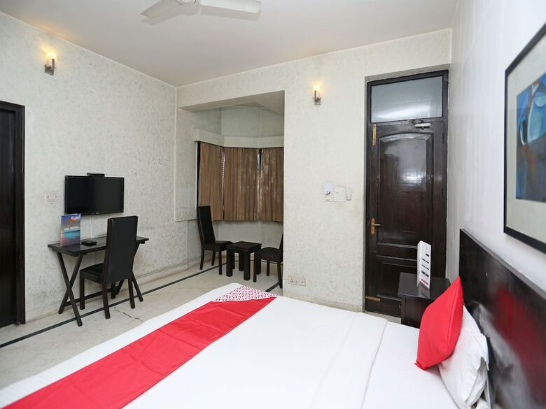 Hotel Oyo 14999 Crossroads Woodbridge